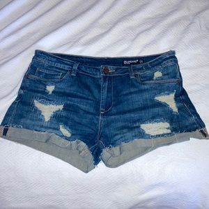 BlankNYC distressed denim shorts size 30